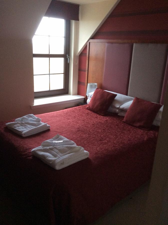 Polochar Inn Pollachara Quarto foto